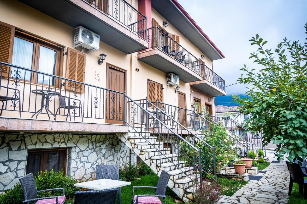 Enastron Otel Kalavryta Dış mekan fotoğraf