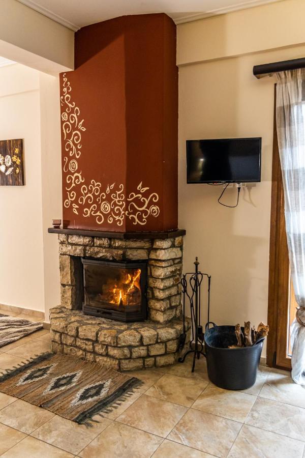 Enastron Otel Kalavryta Dış mekan fotoğraf